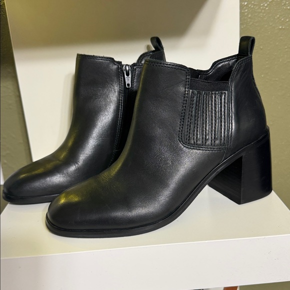 Lucky Brand - Picture 3 of 6